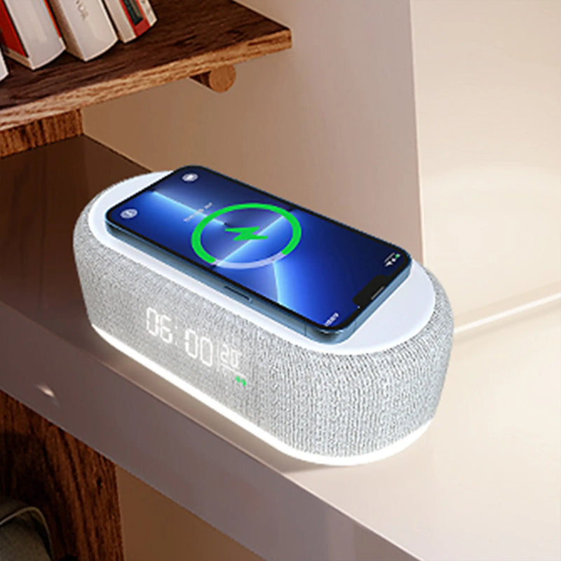 ZTECH 3-in-1 Alarm Clock with Wireless Charger - Puck's
