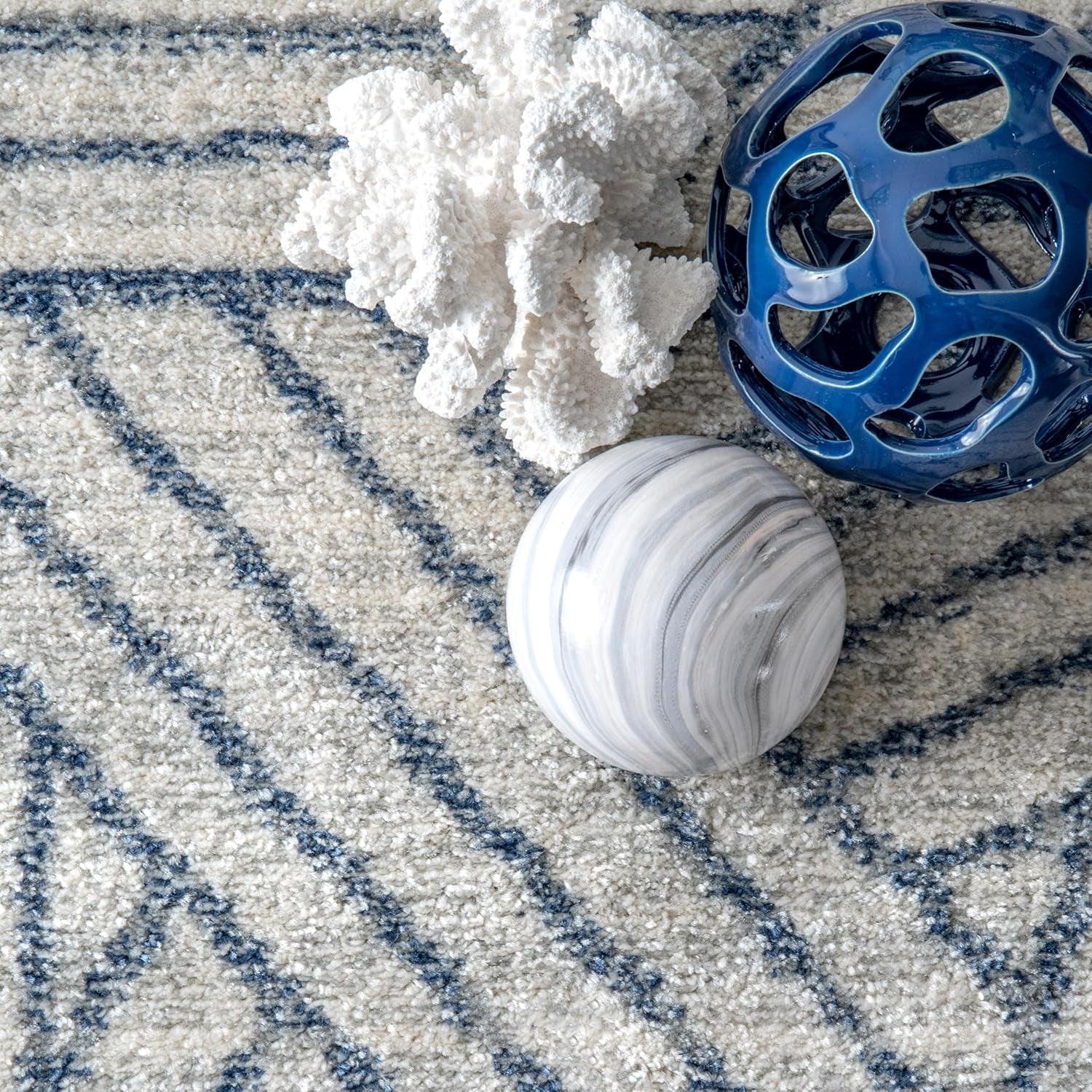 Contemporary Striped Blanca Area Rug, 5X8, Blue - Puck's