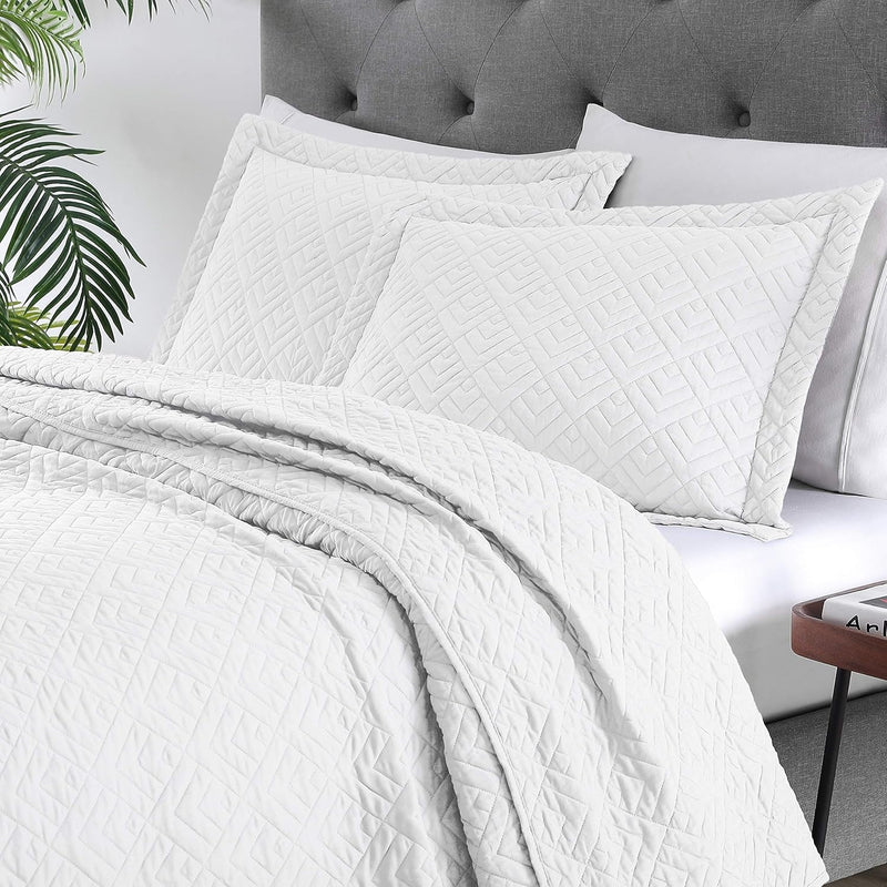 Quilt Set Full/Queen Size White 3 Piece,Lightweight Soft Coverlet Squares Pattern Bedspread Set for All Seasons(1 Quilt,2 Pillow Shams) - Puck's