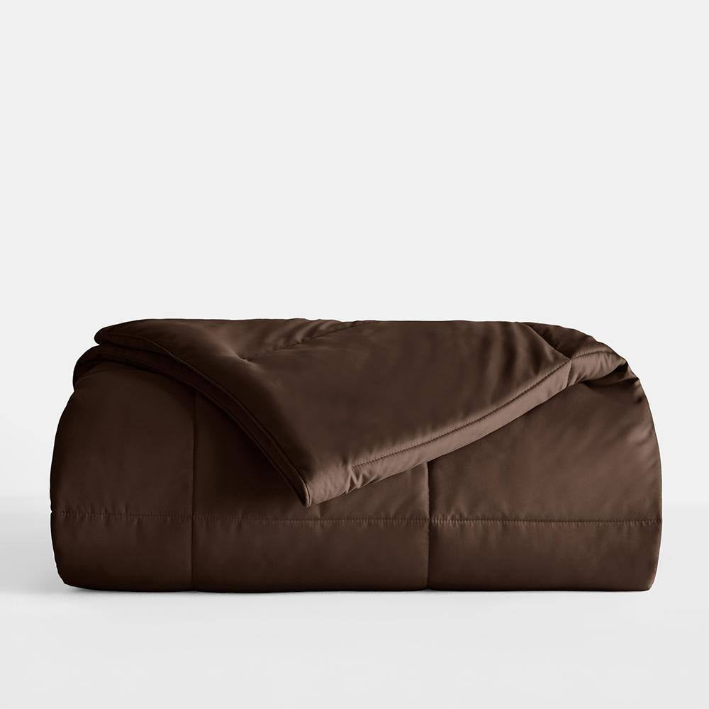 Performance Chocolate Solid King Comforter