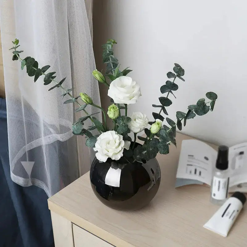Round Glossy Metal Vase - Puck's